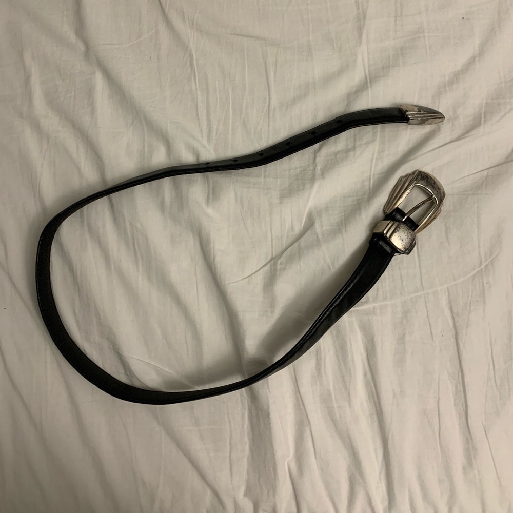 Vintage women’s silver leather metal black belt